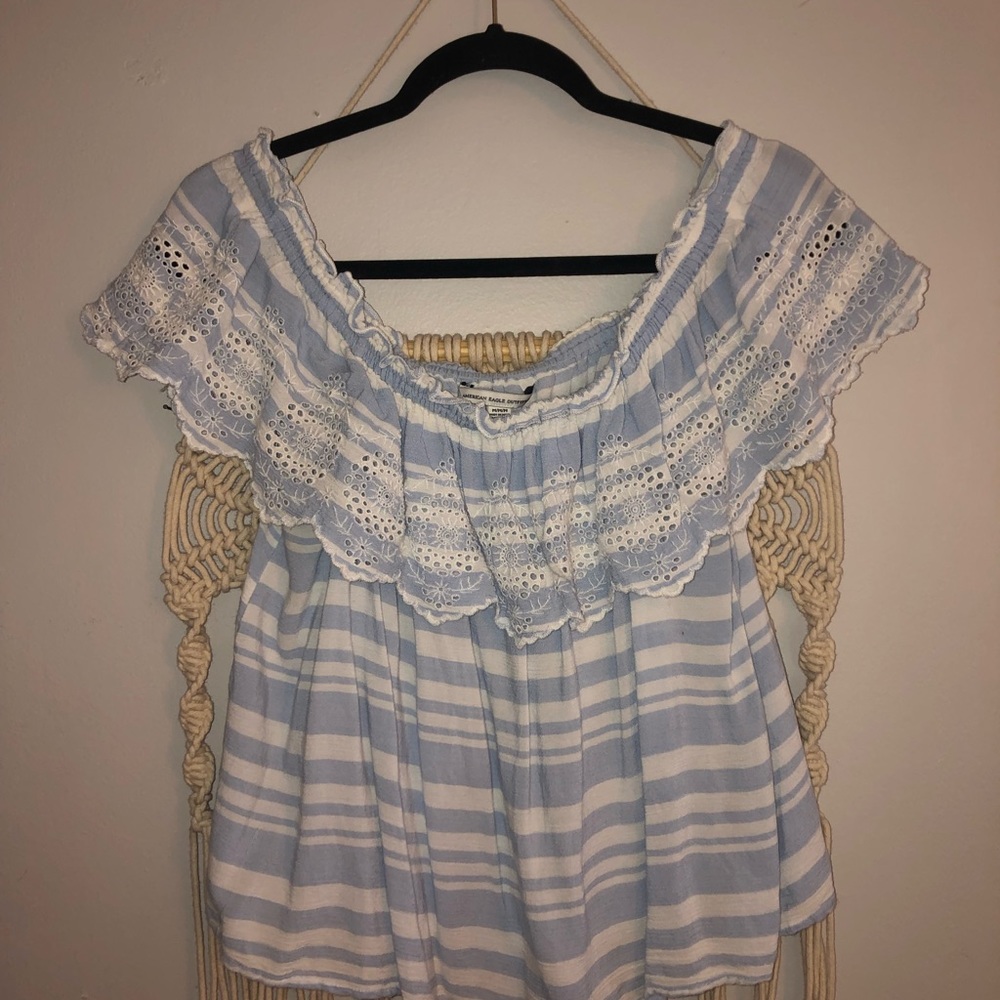 American Eagle off the shoulder top